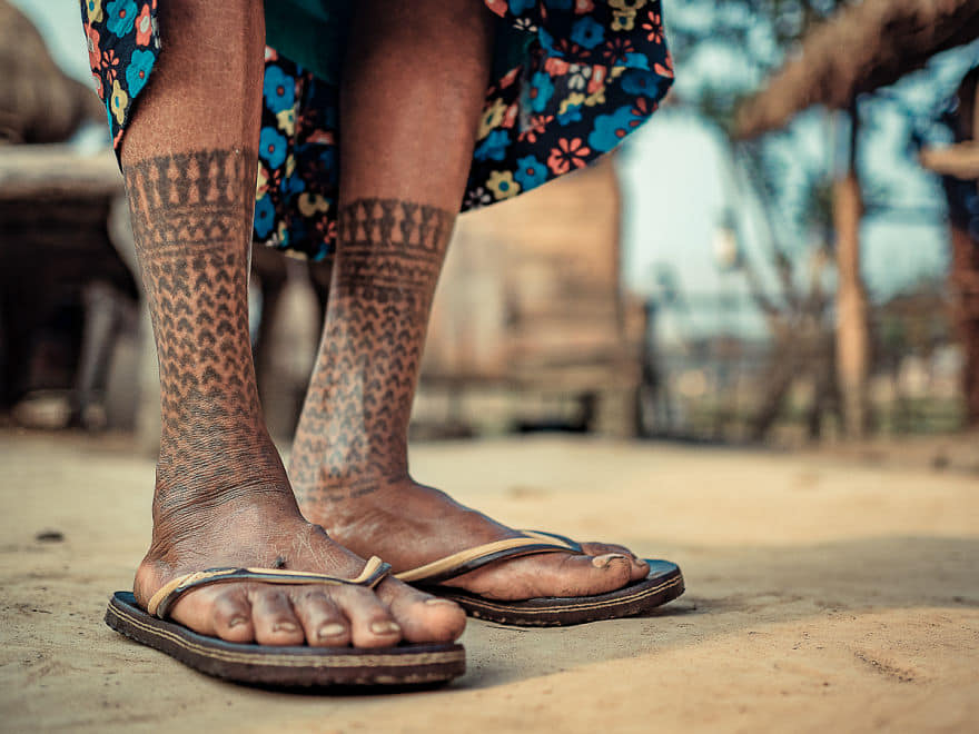 Tattooing in Tharu Culture - Nepal 8th Wonder