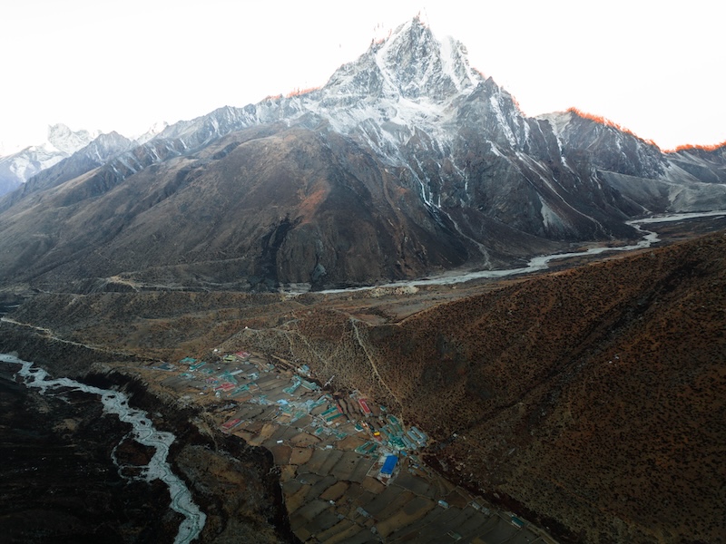 Dingboche is a small village in the Khumbu region, providing breathtaking views of the mountains and the ideal spot to rest during Everest base camp trek.