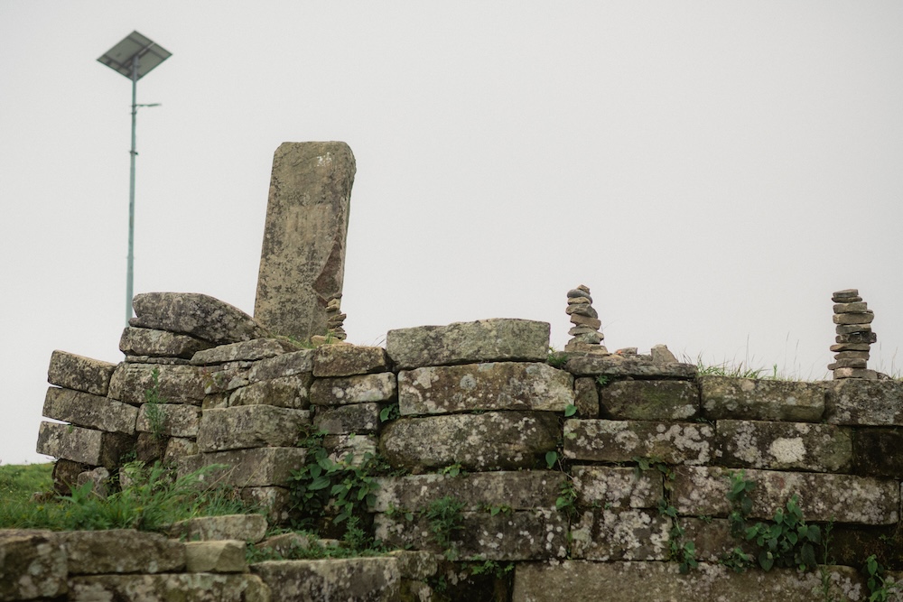 The ruins of Chaudandi Gadhi still whisper stories of a glorious past.
